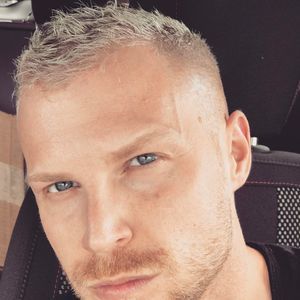 Meet your Posher, Mike